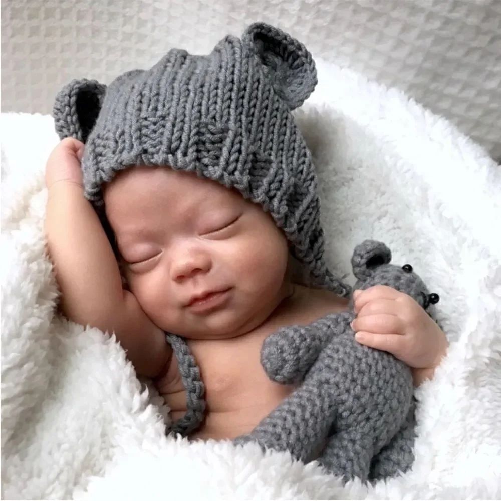 NEW 🐻 Beanie With Bear 🎀 - Picture 2 of 6
